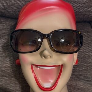 Kate Spade Retired Kari/S tortoise sunglasses.